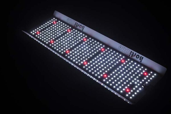 hortiONE 420 + Dimmer | 408µmol/s | 150W | 2,9µmol/J 4 hortiONE-420